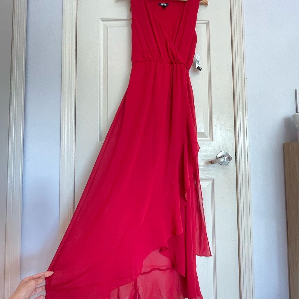 Women’s Sleeveless V-Neck Red Maxi Dress